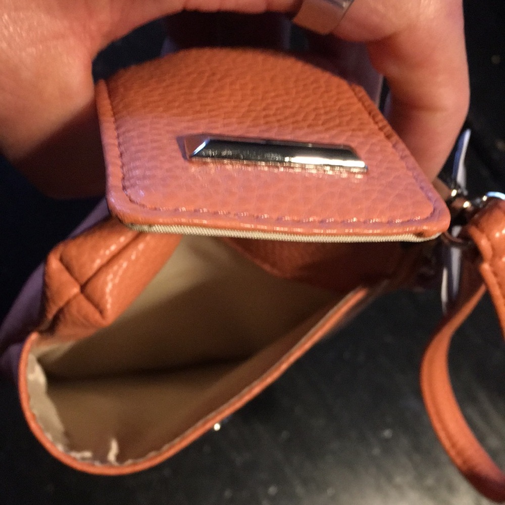 Wristlet - Picture 3 of 8